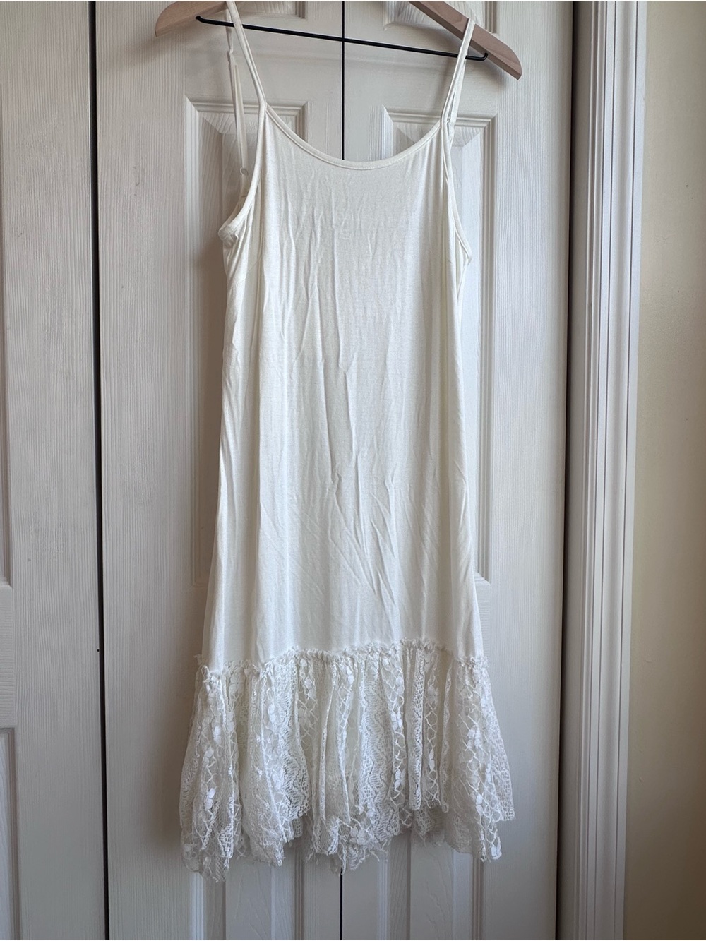 ODDY Cream Lace-Hem Camisole Slip Dress